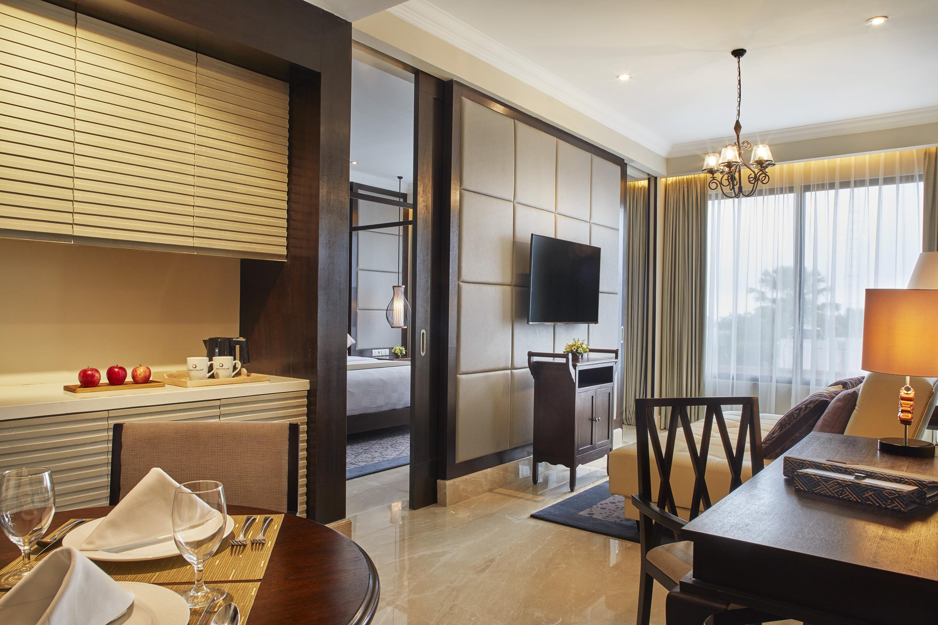 Jambuluwuk Oceano Seminyak Hotel Εξωτερικό φωτογραφία A suite at the hotel