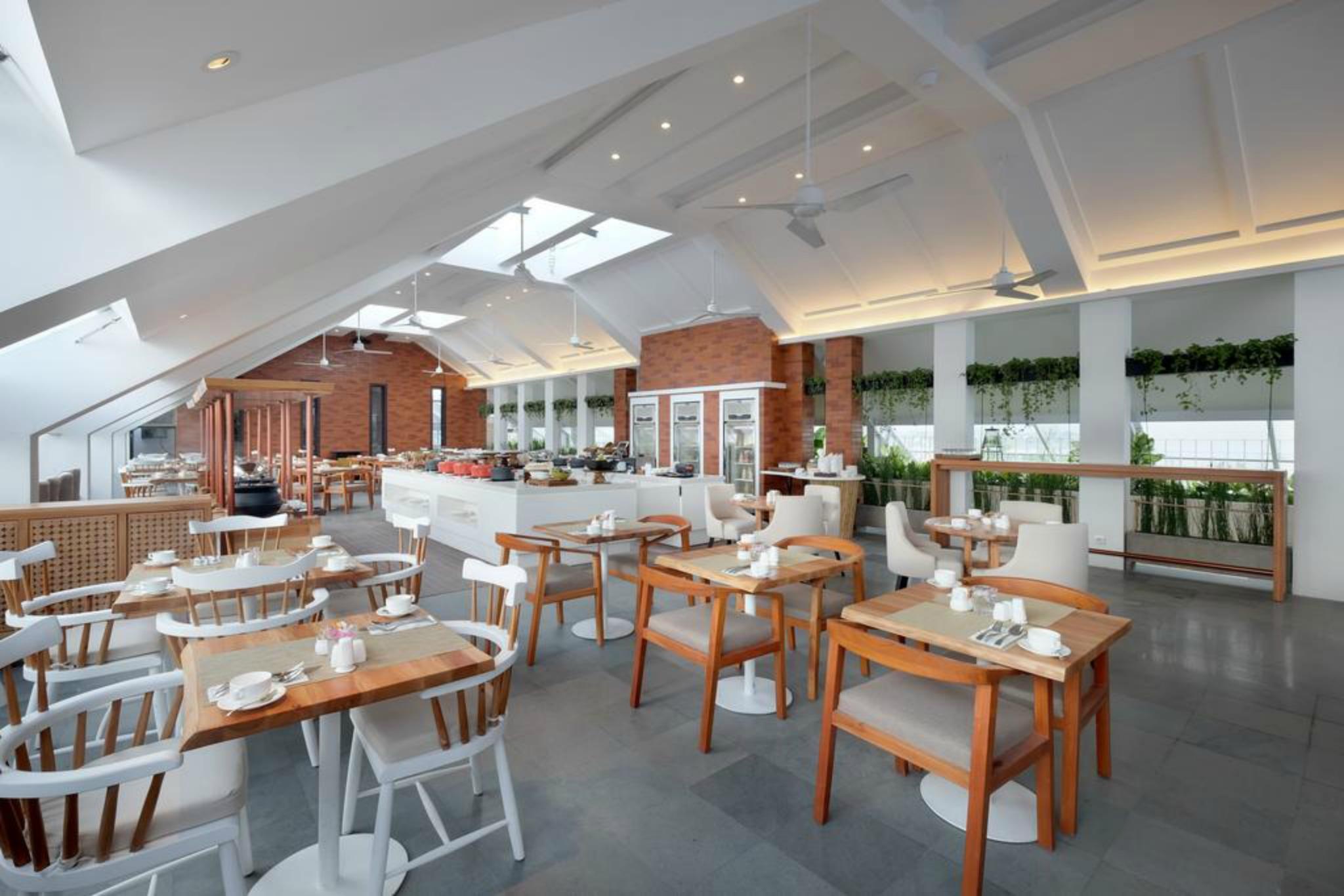 Jambuluwuk Oceano Seminyak Hotel Εξωτερικό φωτογραφία The restaurant