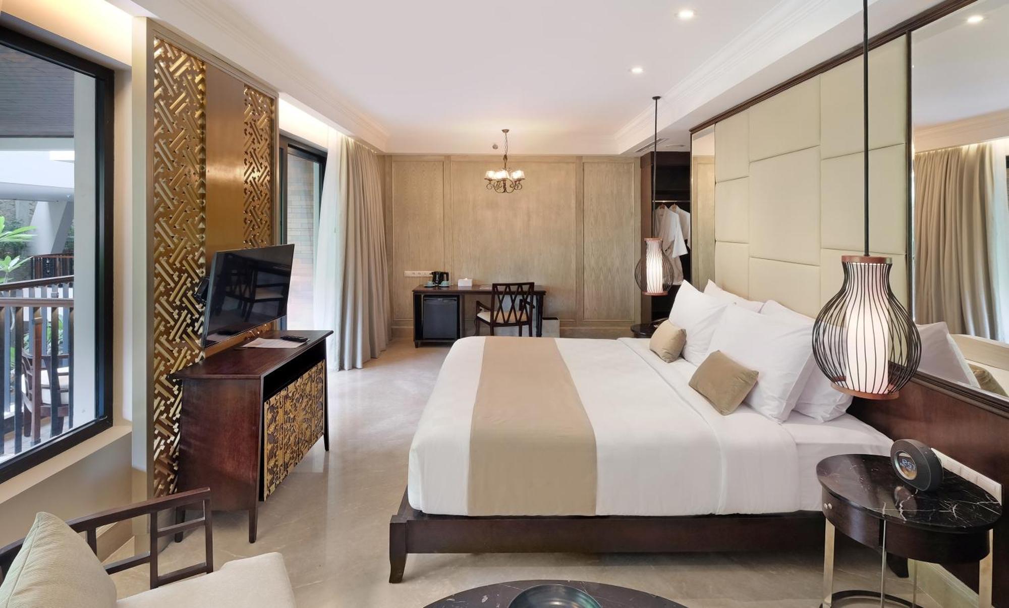 Jambuluwuk Oceano Seminyak Hotel Εξωτερικό φωτογραφία A bedroom at the hotel